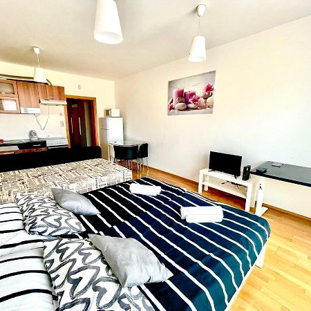 Centrum Park Apartment Prag Exterior foto