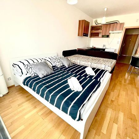 Centrum Park Apartment Prag Exterior foto