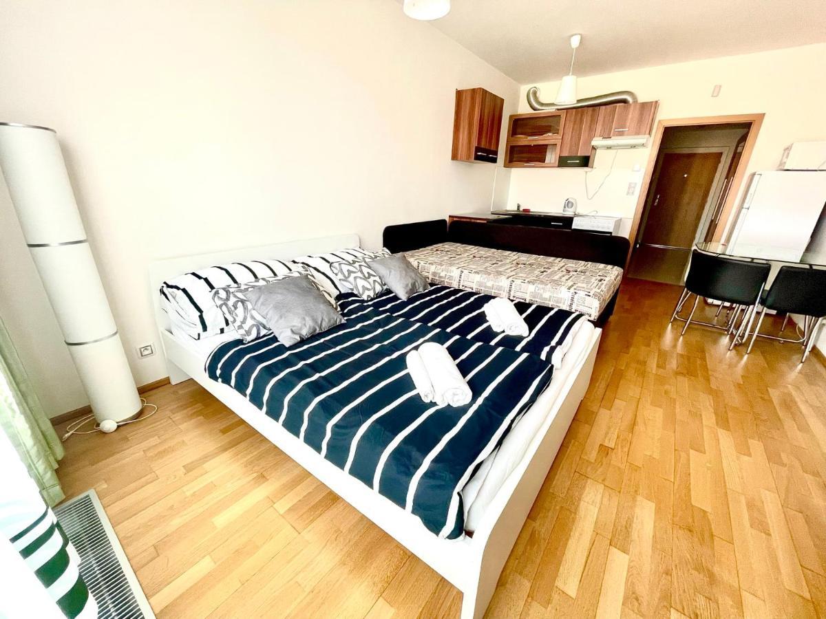 Centrum Park Apartment Prag Exterior foto